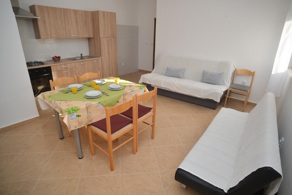 Apartments Lavanda Turanj Exterior foto